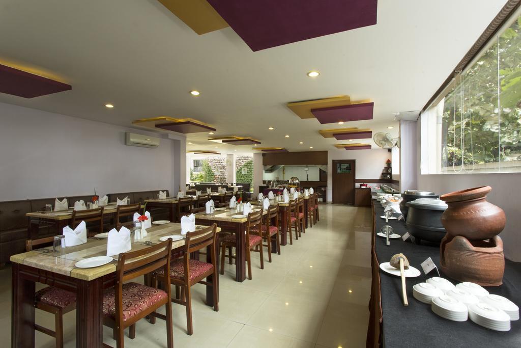 Sterling सहारा 4*